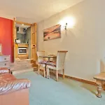 Bridge Cottages, Old Post&bridge Suite, Sleeps 8 * Coniston
