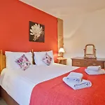Bridge Cottages, Old Post And Bridge Suite, Sleeps 8 Coniston