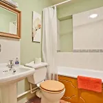 Vakantiehuis Bridge Cottages, Old Post&bridge Suite, Sleeps 8 Coniston
