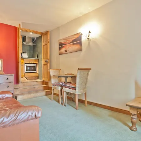 Bridge Cottages, Old Post And Bridge Suite, Sleeps 8 * Coniston
